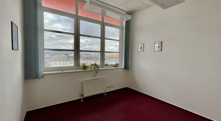 Pronájem kanceláře 15 m2 v administrativní budově na ul. Hybešova v Olomouci