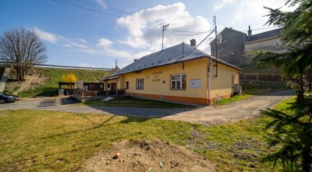 Prodej  rodinného domu nacházející se v Měníku u Bílé Lhoty