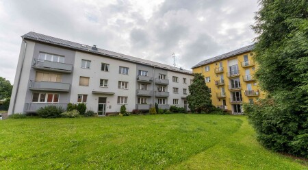 Prodej cihlového bytu o dispozici 2+1 se dvěma balkóny v klidné lokalitě na ul. Farského v Olomouci