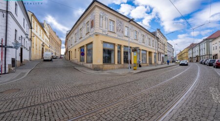 Pronájem exkluzivního bydlení o dispozici 2+kk v historickém centru města Olomouce. 