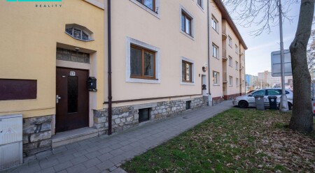 Pronájem prostorného, slunného bytu 3+1 v blízko centra na ulici Jihoslovanská v Olomo
