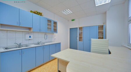 Pronájem prostorné ordinace nacházející se v nově zbudovaném zdravotním středisku  Olomouc - Lazce.