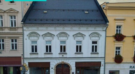 Prodej činžovního domu určeného k přestavbě nebo kompletní rekonstrukci v centru města Šumperka.