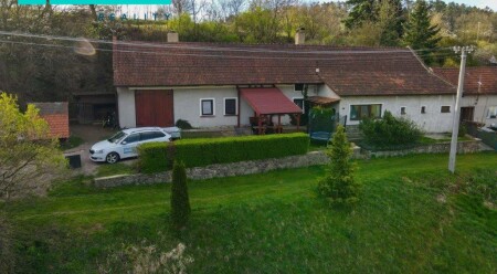 Prodej rodinného domu s garáží a zahradou v obci Stínava u Prostějova