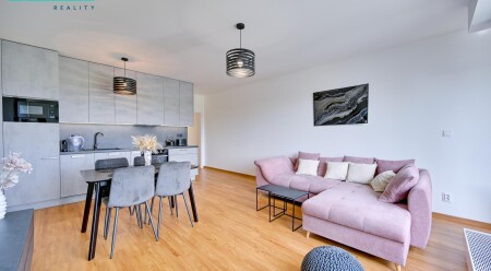 Pronájem krásné novostavby bytu s balkónem, sklepem a parkovacím stáním, ul. Věry Pánkové v Olomouci
