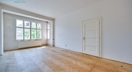 Prodej ojedinělého prostorného rodinného bytu na ul. Tylova v Olomouci. 
