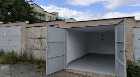 Pronájem garáže 17m2 ve výborném stavu na ul. Bacherova Olomouc