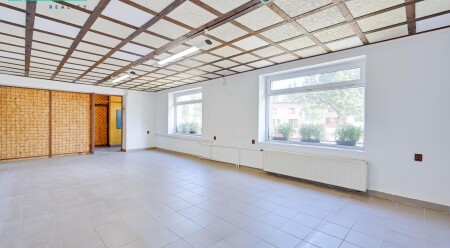 Pronájem nebytových prostor ul. Náves Svobody, Olomouc - Holice.
