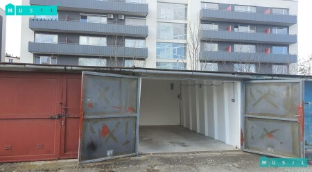 Pronájem garáže ve výborném stavu v centru města Olomouce, Olomouc-Město