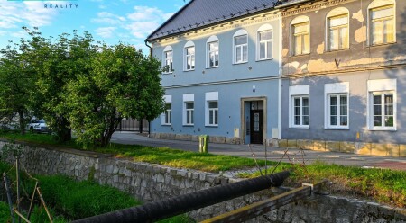 Prodej krásného a kompletně zrekonstruovaného bytu o dispozici 1+1 na ulici Potoční ve Šternberku.